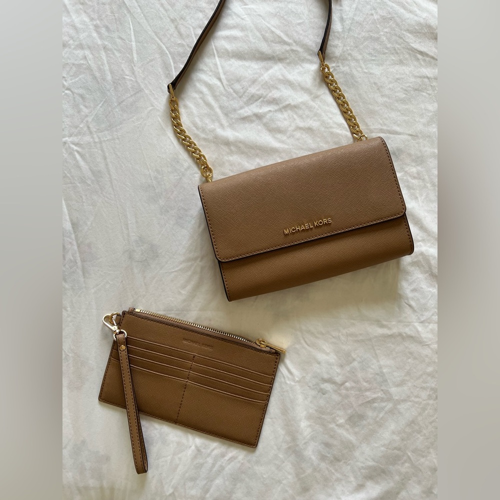 Michael Kors Tan Jet Set Crossbody Bag (with Wallet Insert)